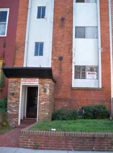 Main picture of 1911 W Baltimore St