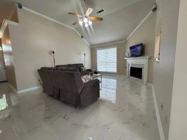 Main picture of 390 N Ericson Rd