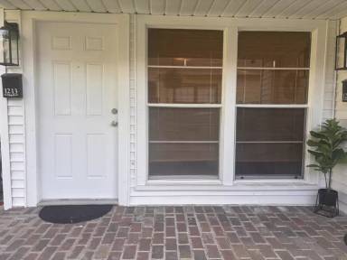 Main picture of 1215 Middleton St