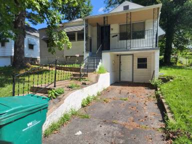 Main picture of 7125 Greenhaven Dr