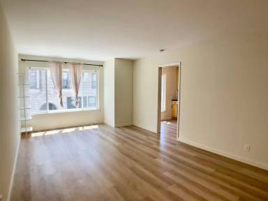 Main picture of 1600 Larkin St