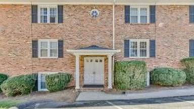 Main picture of 910 McAlway Rd