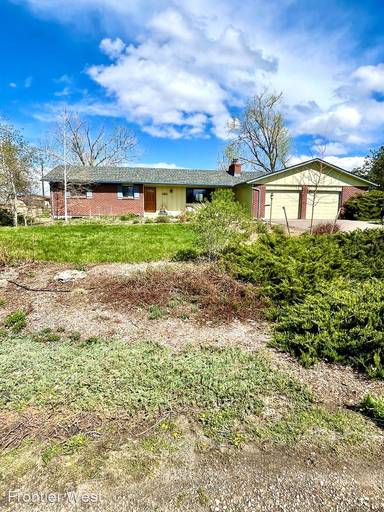 Main picture of 2124 Mead Dr