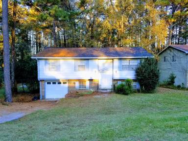 Main picture of 6530 Connell Rd