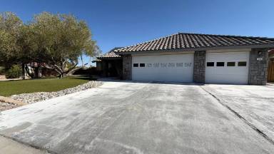 Main picture of 136 W Cielo Ave