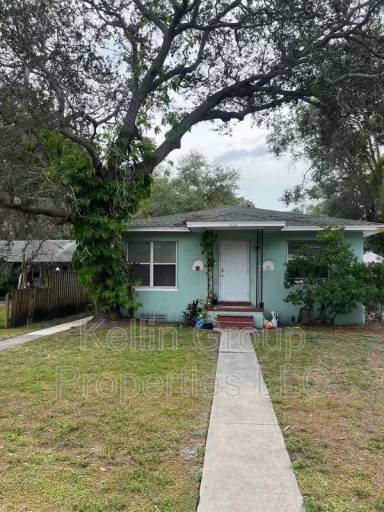 Main picture of 832 20th Ave S