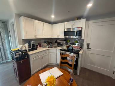Main picture of 328 Bank St