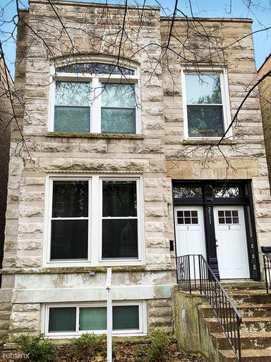 Main picture of 2531 W Walton St