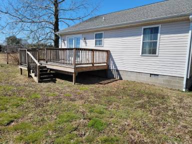 Main picture of 8609 Harmony Rd