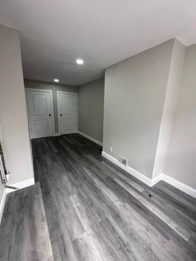 Main picture of 2019 W Hagert St