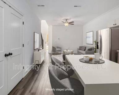 Main picture of 8835 N Helena Ave