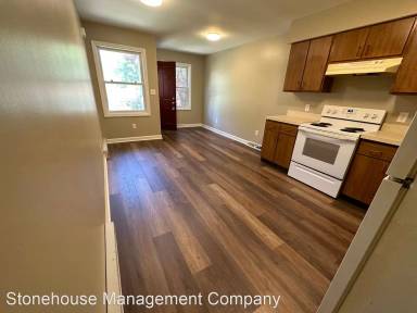 Main picture of 333 E 25th St