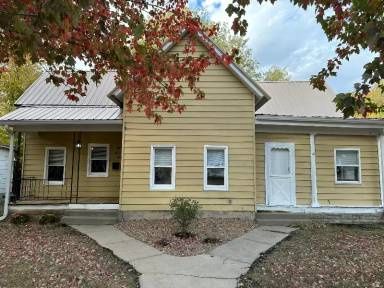Main picture of 804 W Walnut St