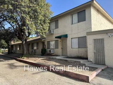 Main picture of 1452 Springfield St