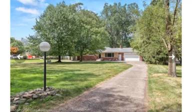 Main picture of 25860 Forestview Dr