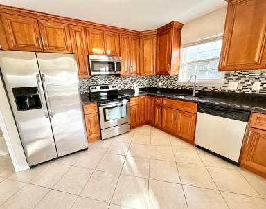 Main picture of 138 Joyceton Way