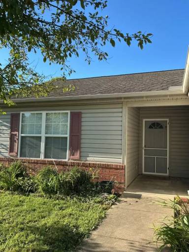 Main picture of 2005 Starks Cir