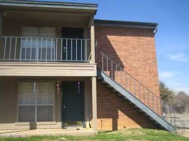 Main picture of 435 N Bowen Rd