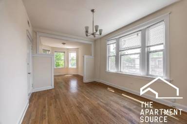 Main picture of 2814 N Troy St