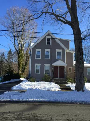Main picture of 98 Simpson Ave