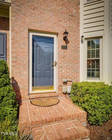 Main picture of 304 Ashley Oaks Private Dr