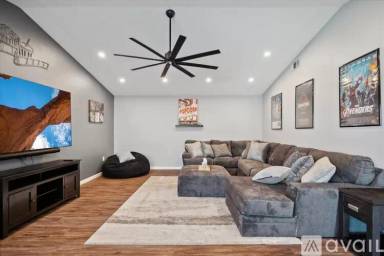 Main picture of 10010 N 64th Ave