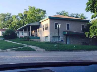 Main picture of 601 N 9th St
