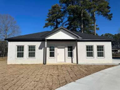 Main picture of 528 Bowser Rd