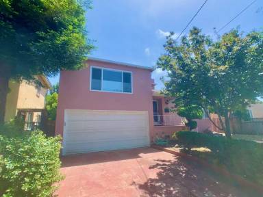 Main picture of 2220 Carlson Blvd