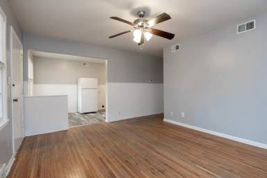 Main picture of 216 W Patterson St