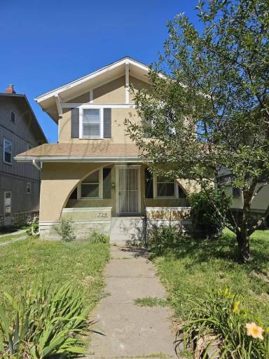 Main picture of 329 N Lawn Ave