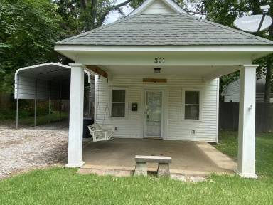 Main picture of 321 Key Corner St