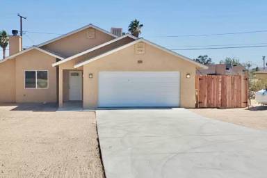 Main picture of 5353 Encelia Dr