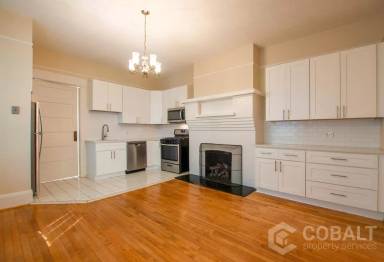 Main picture of 852 Monroe Dr NE