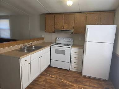 Main picture of Chucks Mobile Ranch