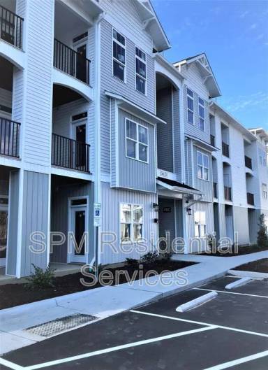 Main picture of Village at Skylars Cove Apartments