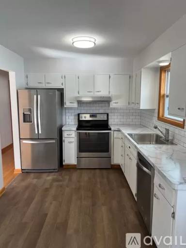 Main picture of 407 King Ave