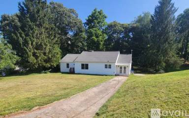 Main picture of 317 Poplar St