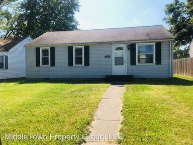 Main picture of 2301 N Rosewood Ave