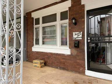 Main picture of 2516 W Somerset St