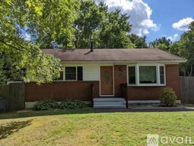 Main picture of 651 Opel Rd