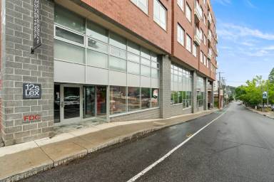 Main picture of 12 S Lexington Ave