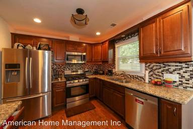 Main picture of 3089 Silver Maple Dr