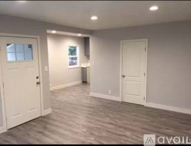Main picture of 3837 Whiteside St