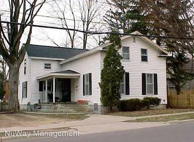 Main picture of 417 N Water St