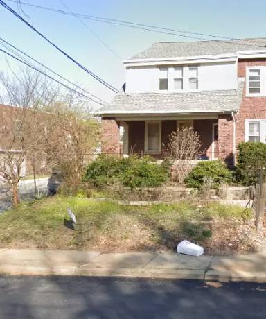Main picture of 2701 N Madison St