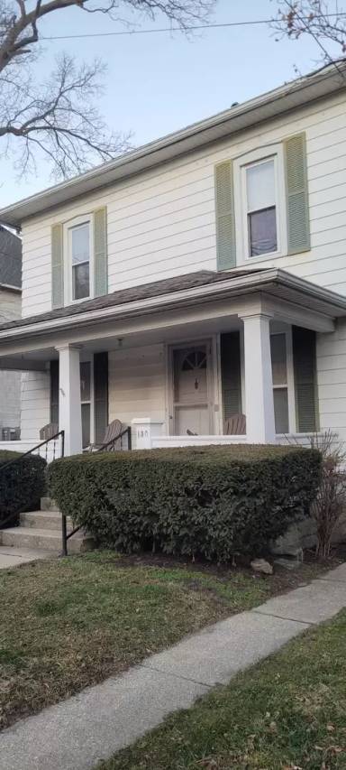 Main picture of 130 1/2 N Grove St