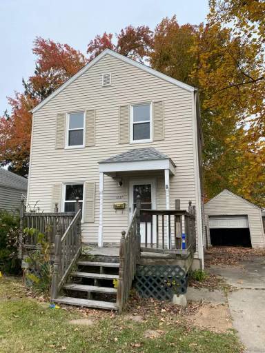 Main picture of 1617 W Monroe St