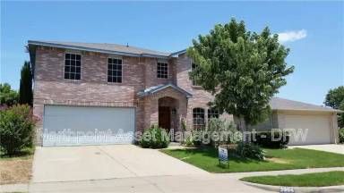 Main picture of 3904 Fox Run Dr