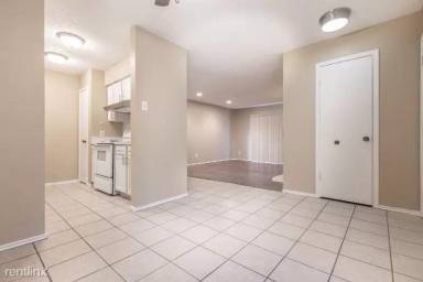 Main picture of 8109 Skillman St